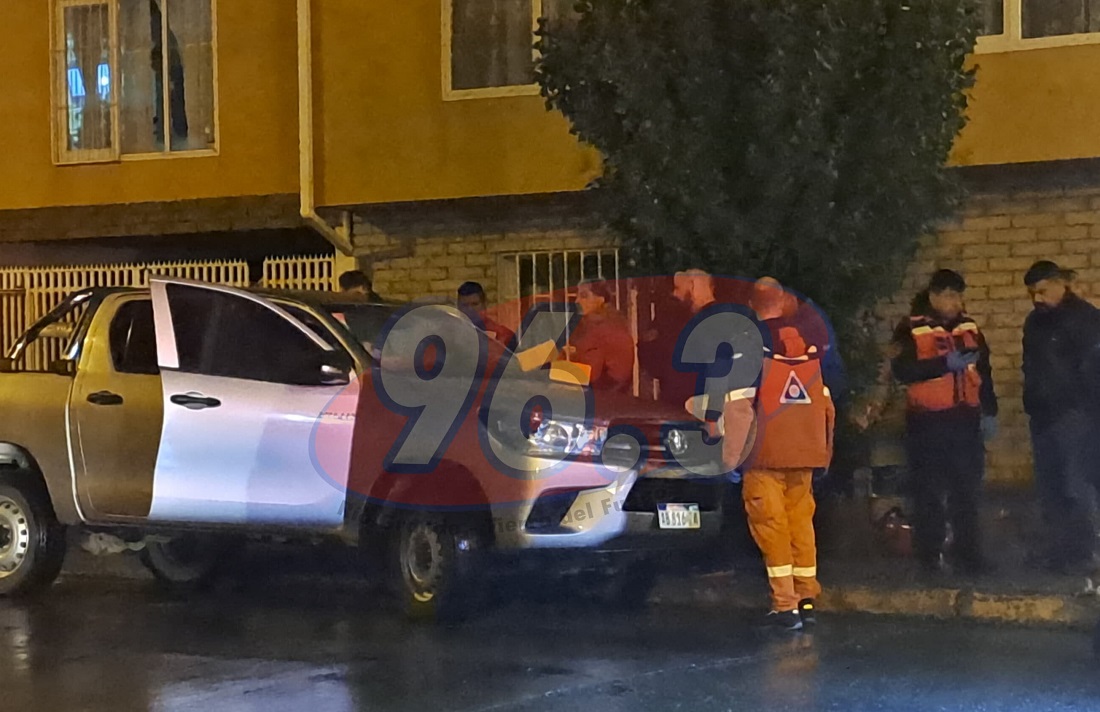 (VIDEO) En medio de la lluvia, dos rodados chocaron sobre la Av. Perón