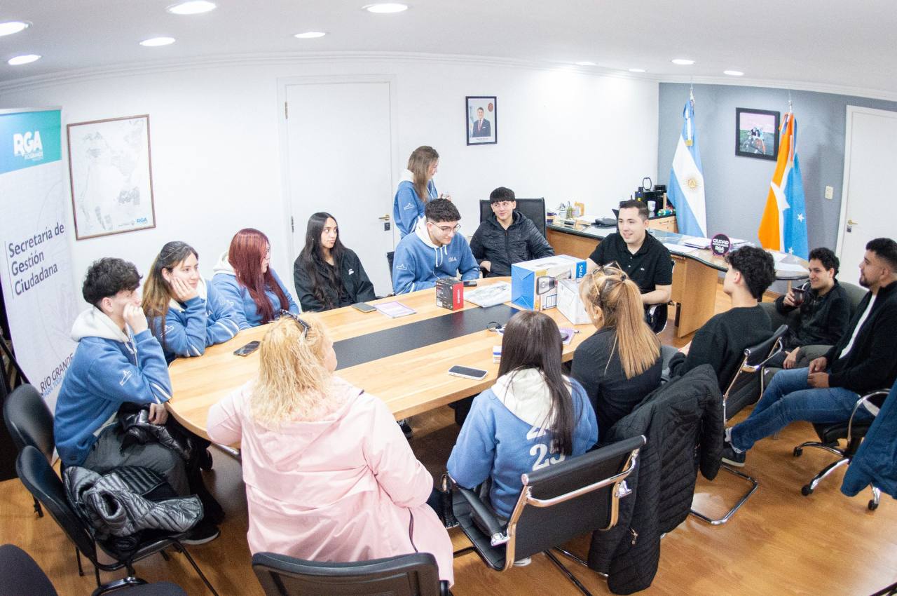 El Municipio acompaña a estudiantes del María Auxiliadora en las actividades de su último año