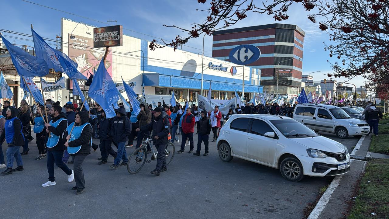 Reclamos a la Nación: No descartan un paro general