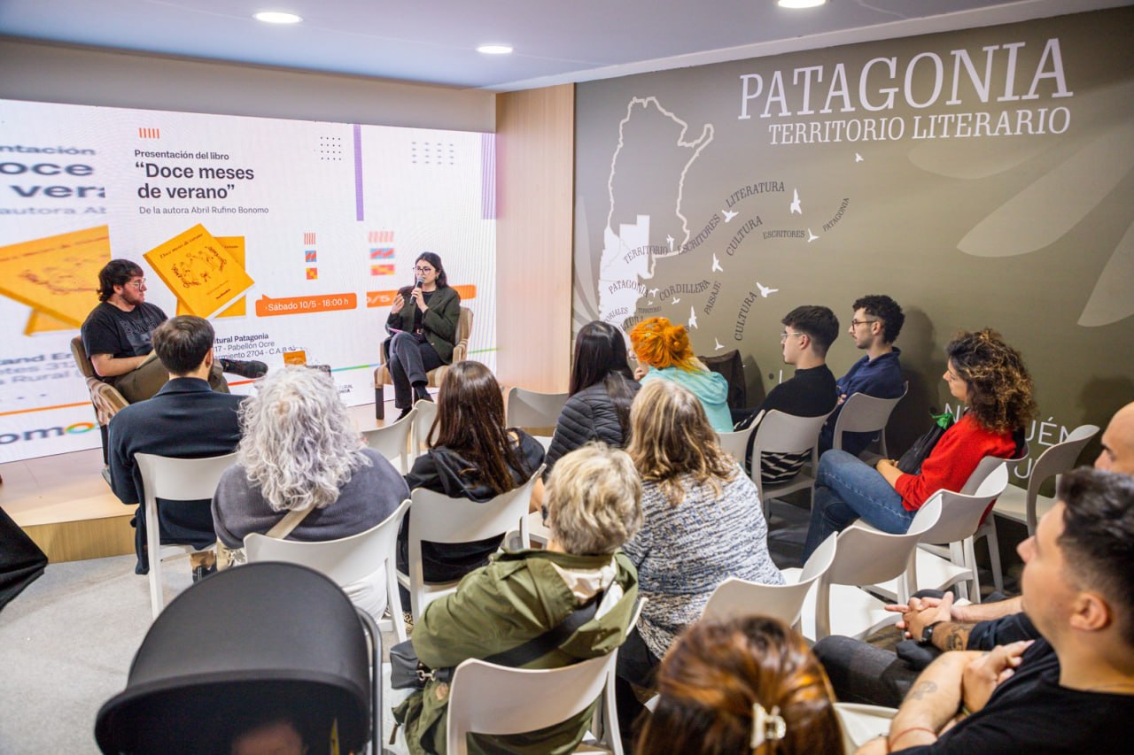 Exitosa participación de escritores de TDF, en la Feria del Libro