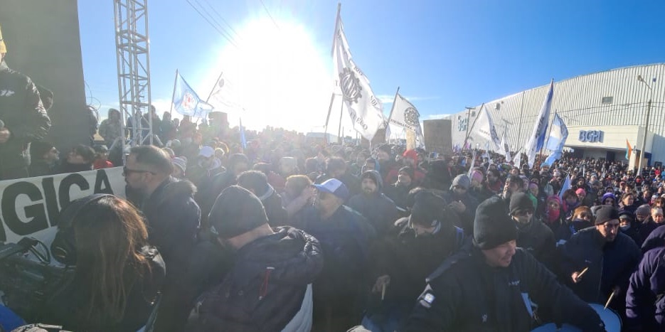 (VIDEO) La resistencia a la política de destrucción de la industria &#8220;comenzó hoy en TDF&#8221;