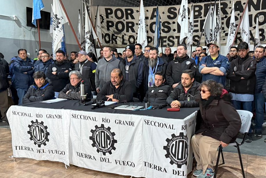 Oscar Martínez, de UOM, habló de todo luego del polémico acuerdo