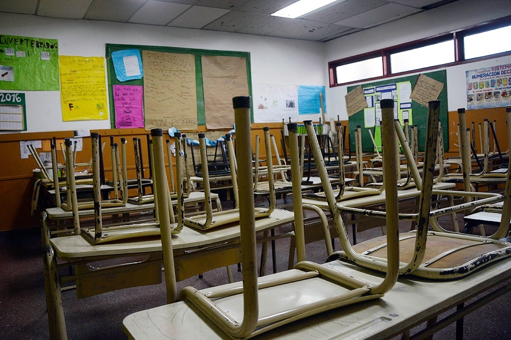 Legislador presentará un proyecto para limitar las &#8220;desobligaciones&#8221; en las escuelas