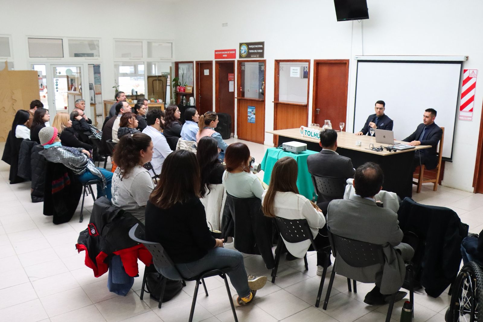 Tolhuin fue sede del primer taller de comunicación judicial destinado a periodistas y comunicadores