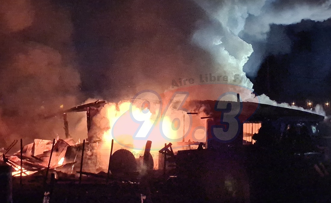El fuego arrasó con una vivienda ubicada en Margen Sur