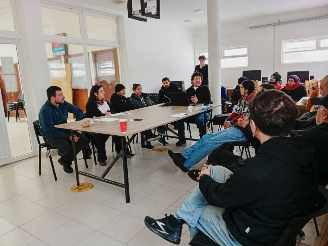 Tolhuin: brindaron un taller sobre inversión productiva para emprendedores turísticos y PYMES