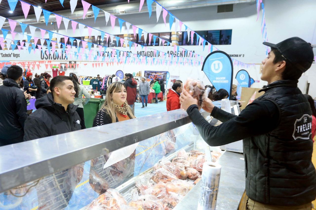 La Expo Feria y el Mercado Concentrador del Municipio volvieron a reunir a miles de vecinos en el &#8216;Cochocho&#8217; Vargas