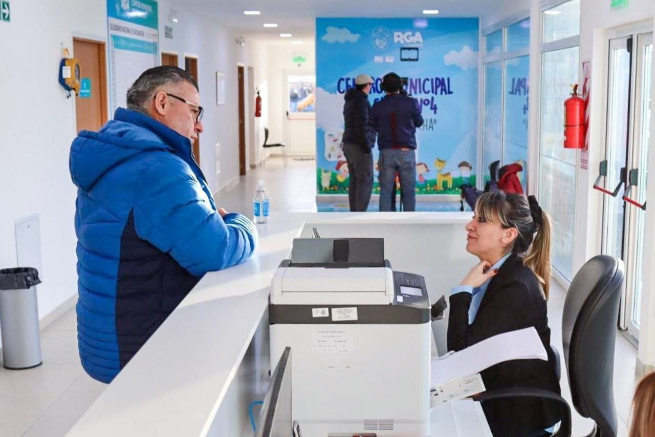 Nueva atención de Salud en RG, ahora especialistas para mayores de 60 años