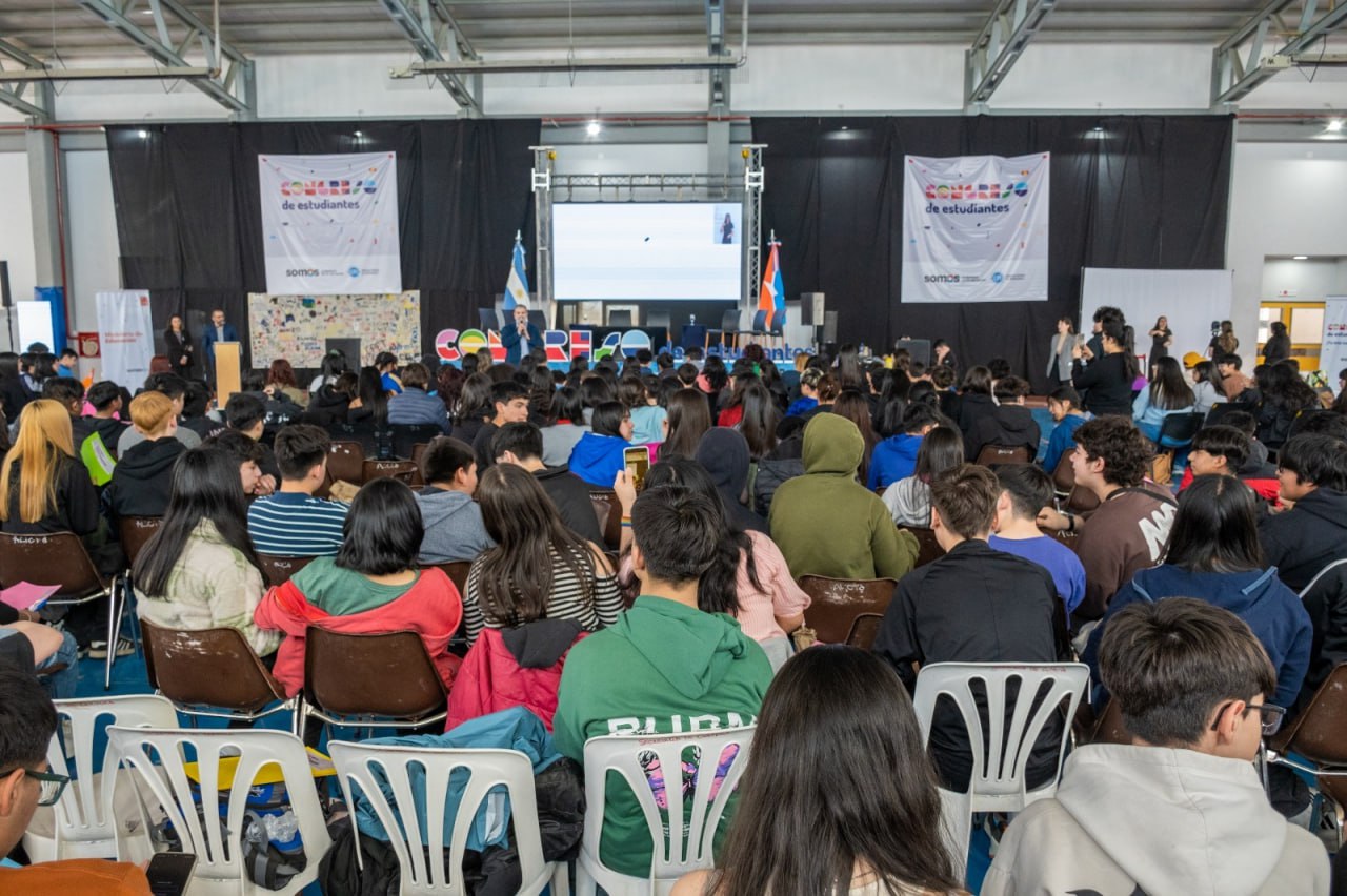 Este lunes comenzarán a invitar a alumnos al Congreso de estudiantes secundarios